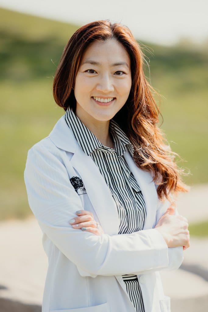 Dr. Jiyun Thompson